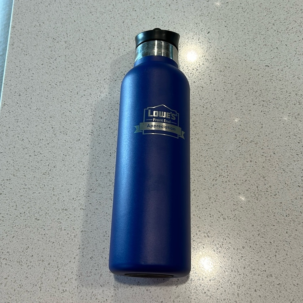 Lowe’s reusable water bottle